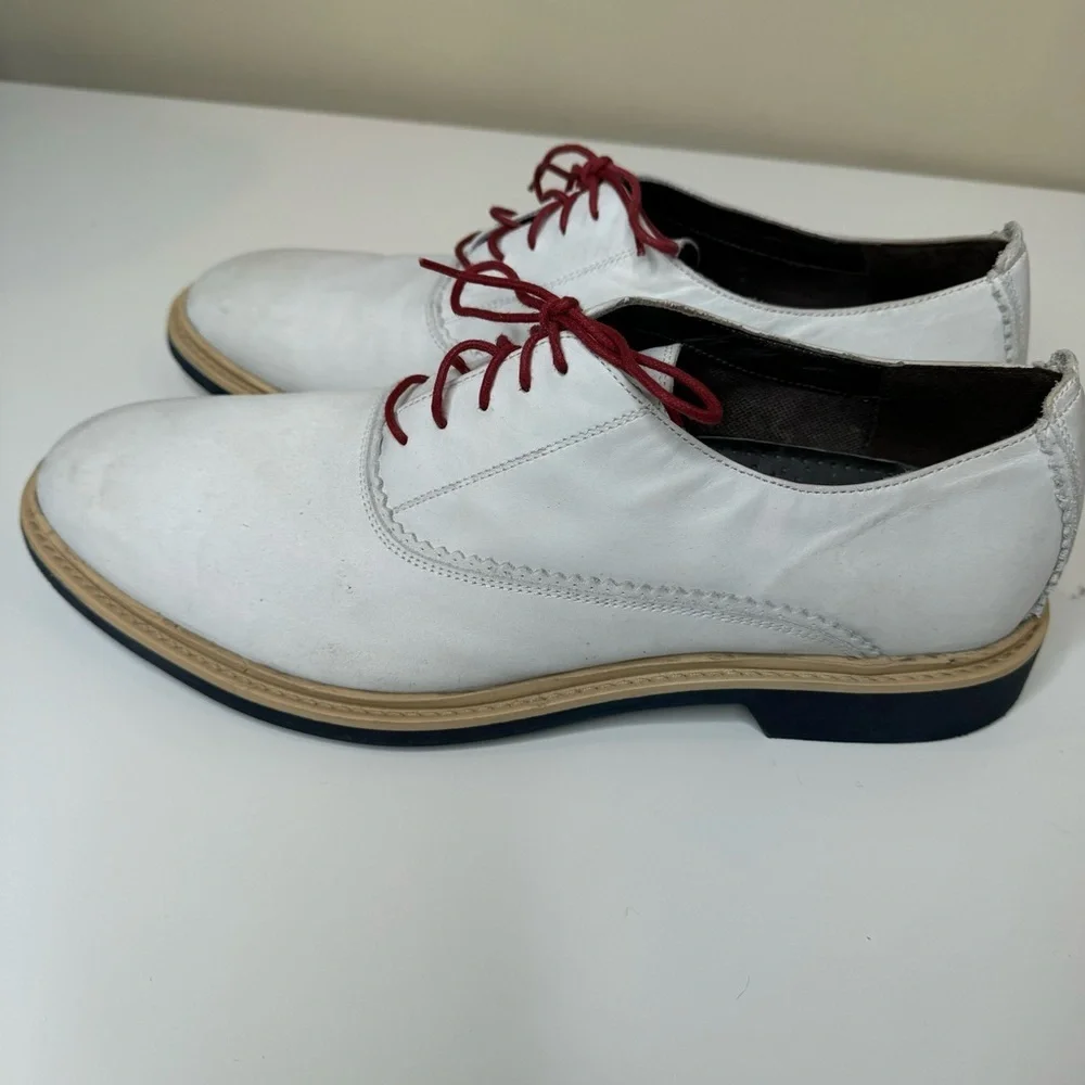 Cole Haan Oxford’s off white suede with red lace size 13